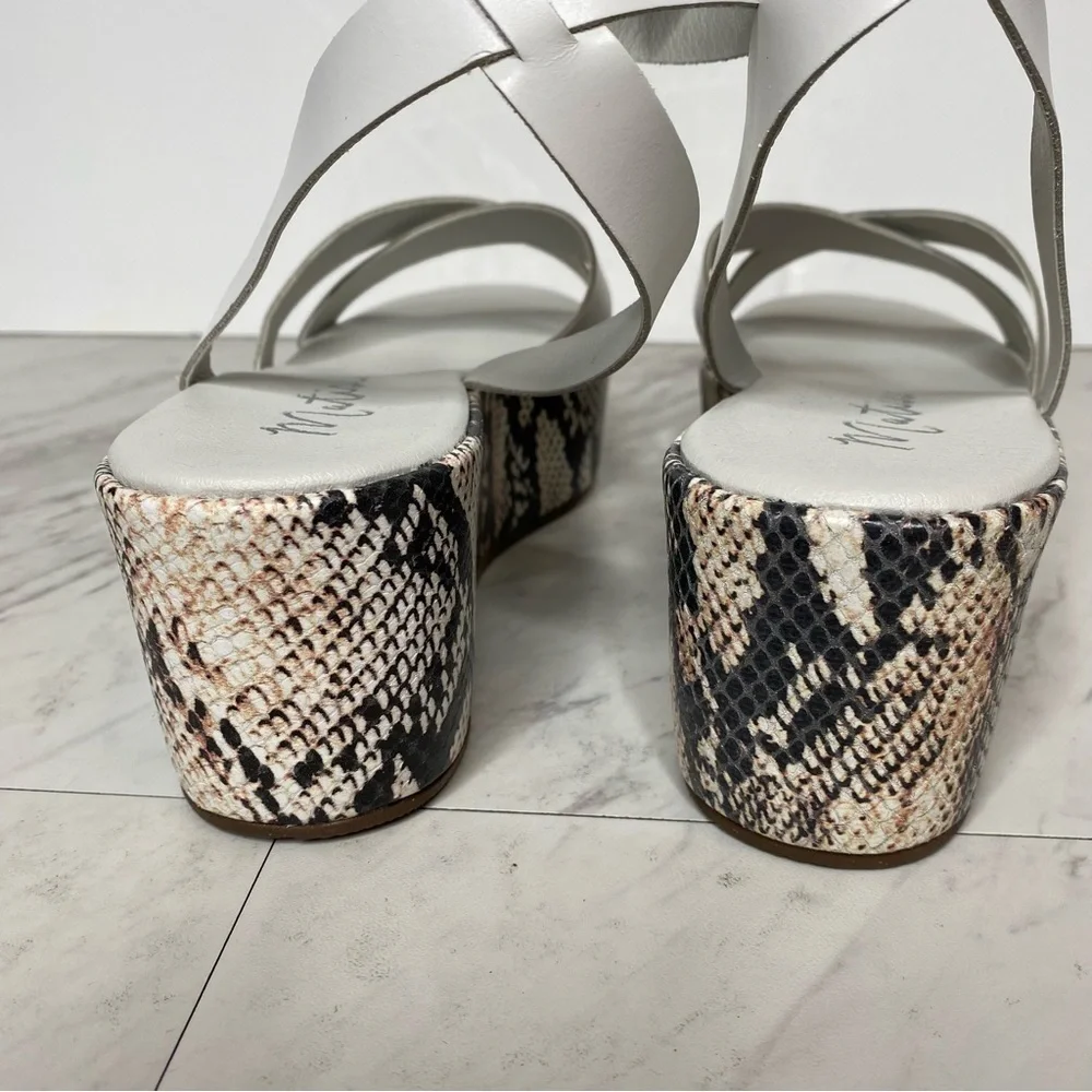 Matisse Sure Thing Platform Strappy Snake Leather Sandal 9M